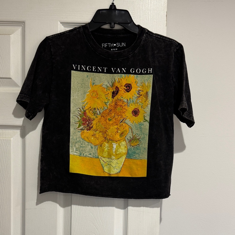 Fifth Sun Black Tee with Van Gogh Sunflowers size s